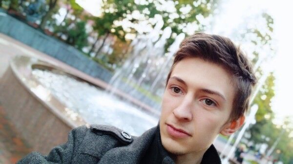  17111204  Andrew, 28 ,    