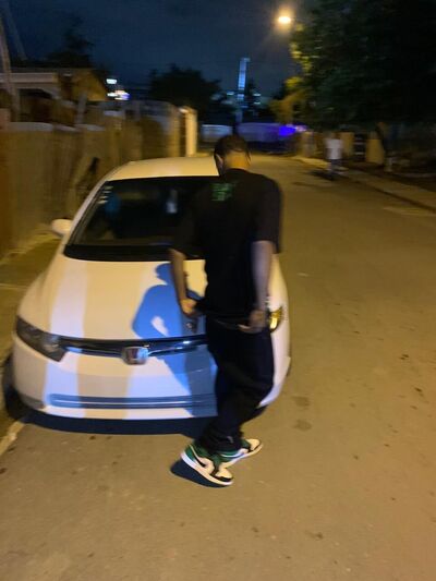  ,   Carlos, 21 ,   ,   