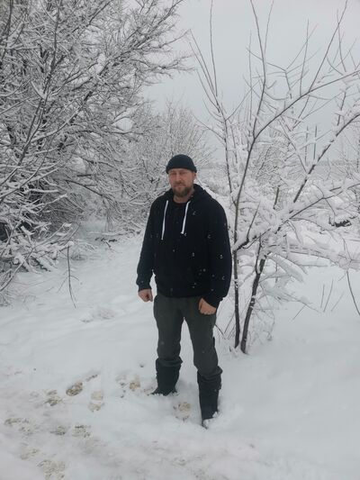  ,   Alex, 44 ,   c 