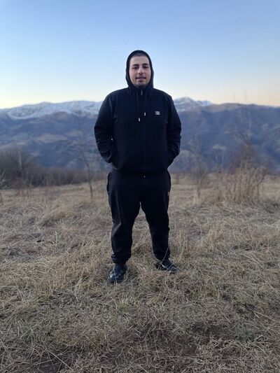  ,   Erik, 19 ,   ,   