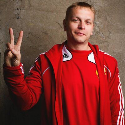  ,   Mikemolot, 44 ,   ,   