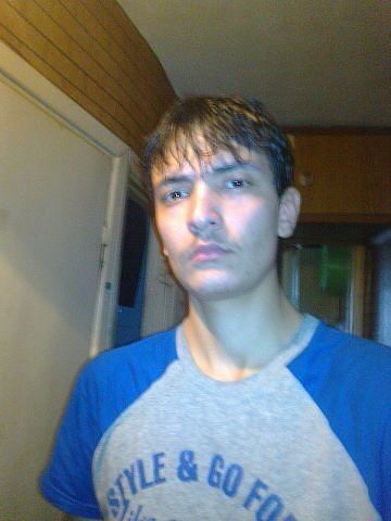  ,   Suhik, 33 ,  