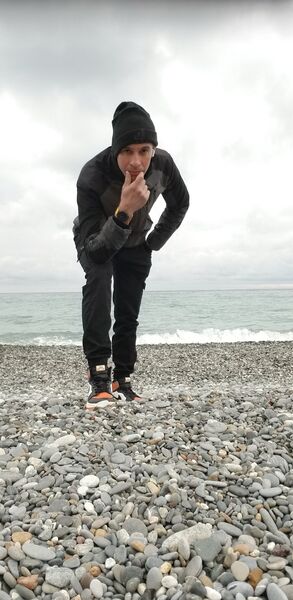  ,   Luis, 39 ,   ,   