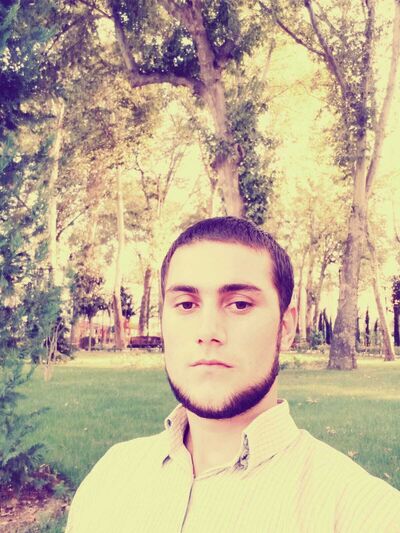  ,   Ali, 32 ,   ,   