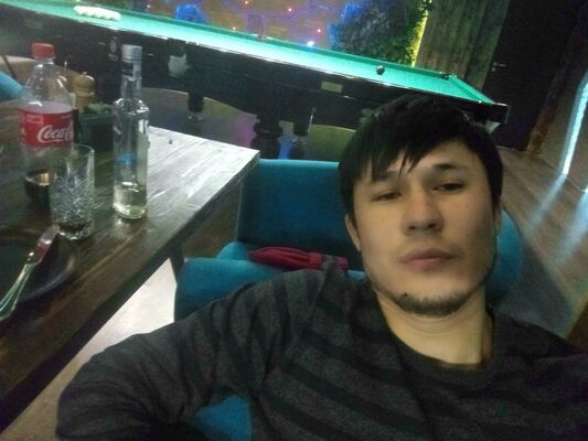  ,   Ruslan, 37 ,   ,   , c 