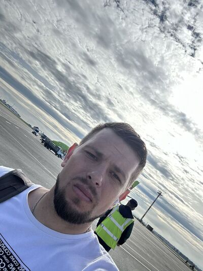 ,   Siarhei, 37 ,   ,   
