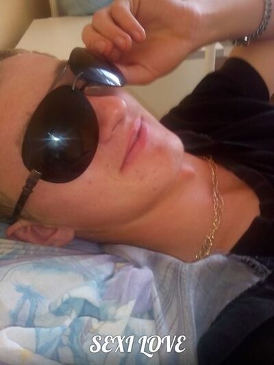  ,   Davo, 27 ,   