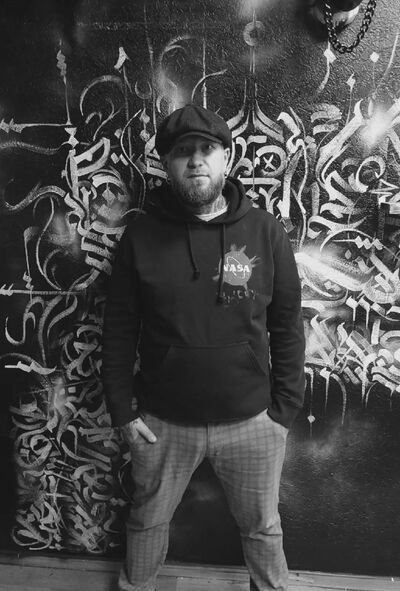  ,   Mike Hash, 40 ,   