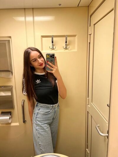  -,   Kristina, 20 ,   ,   