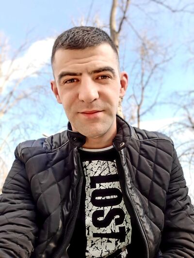  ,   Alexandru, 32 ,   ,   , c 