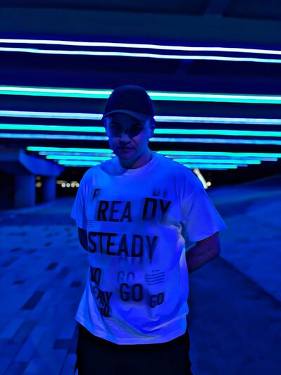  ,   Anton, 24 ,   , 