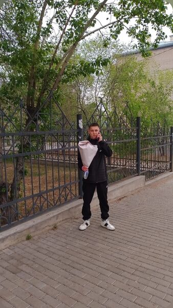 ,   Igor, 24 ,   ,   