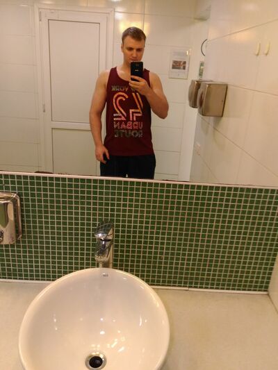  ,   Denis, 32 ,   ,   , c 
