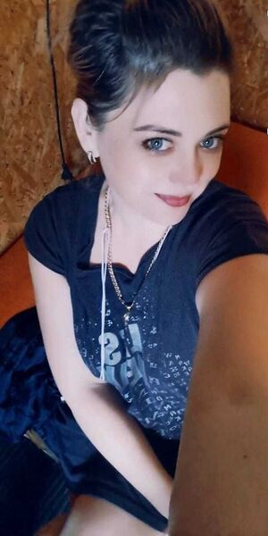  ,   Natka, 37 ,   