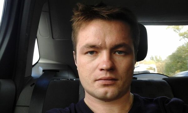  ,   Alarich Rock, 37 ,   ,   , c 