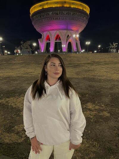  ,   Alena, 25 ,   