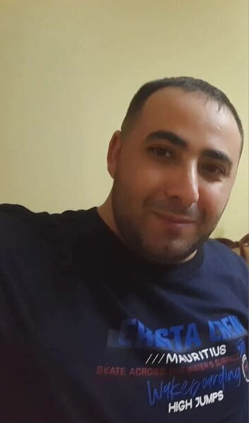  ,   Levon, 35 ,   ,   