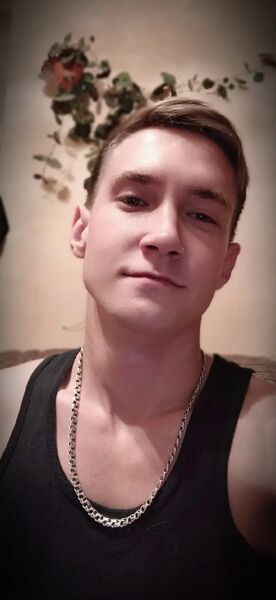 ,   Ilya, 24 ,  