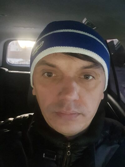  ,   Pavel, 44 ,   ,   