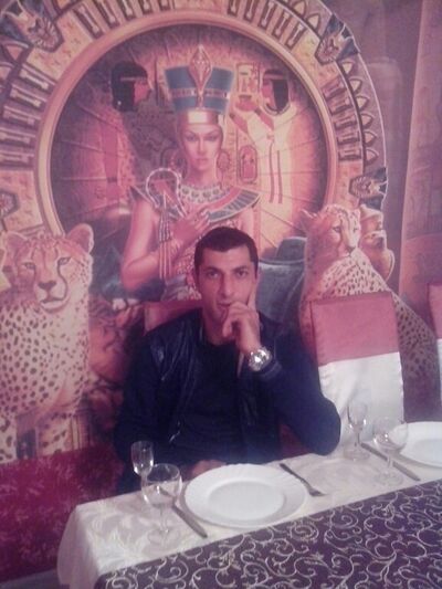  ,   Garik, 37 ,   