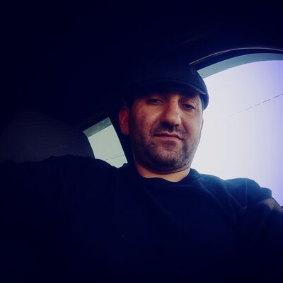  ,   Gogi, 36 ,   ,   
