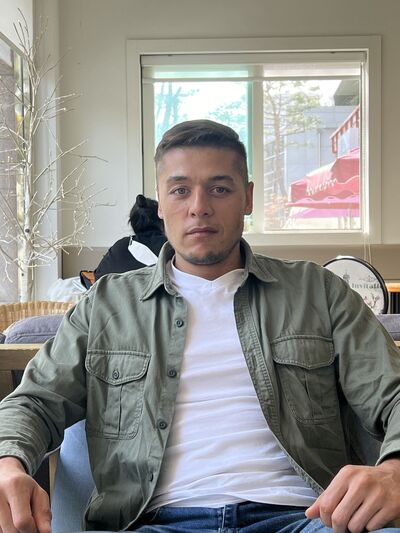  ,   Erkin, 31 ,   ,   