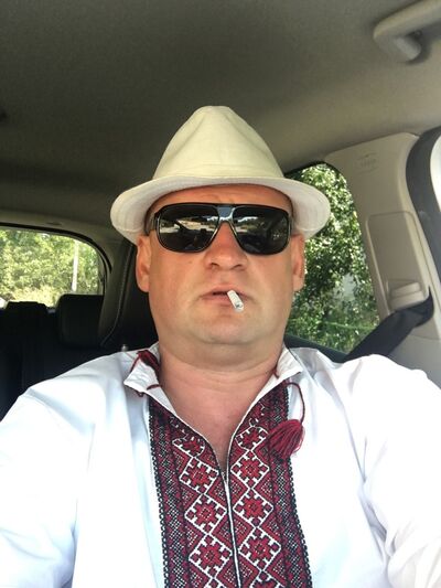  ,   Alex, 46 ,   