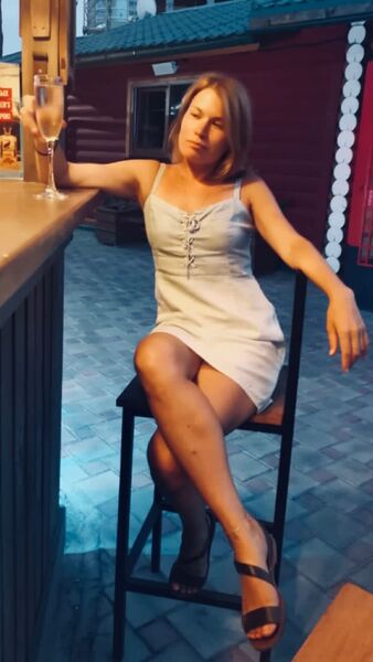  ,   Tania, 38 ,   ,   