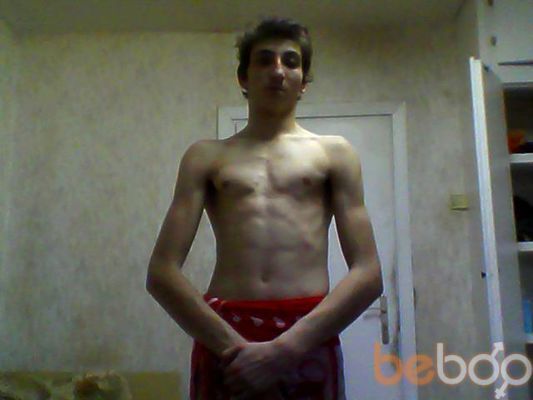  ,   Denis, 32 ,   