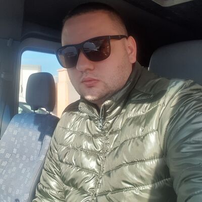  ,   Sergiu, 38 ,   ,   , c 