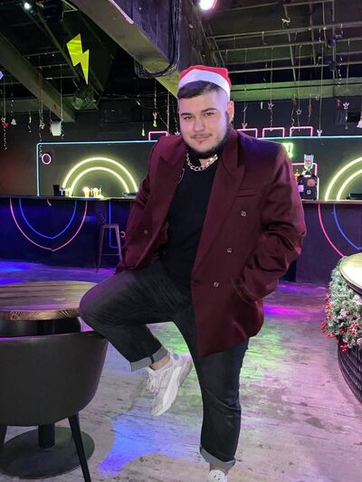  ,   Pavel, 27 ,   ,   
