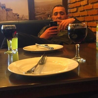  ,   Davit, 43 ,     , c 