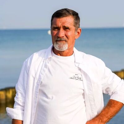   ,   James, 55 ,   c 