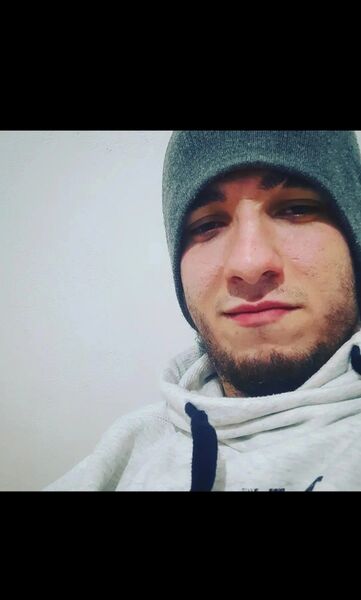  ,   Mesh Wandet, 27 ,   ,   