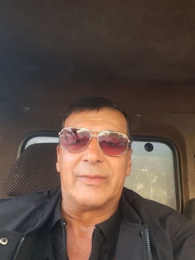  --,   , 52 ,     , c 
