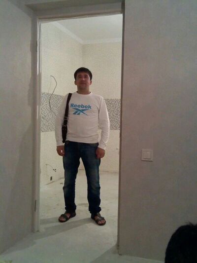  ,   Malik, 42 ,   ,   , c 