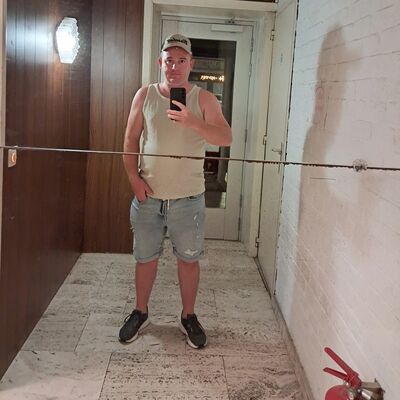  ,   Vasya, 33 ,   ,   