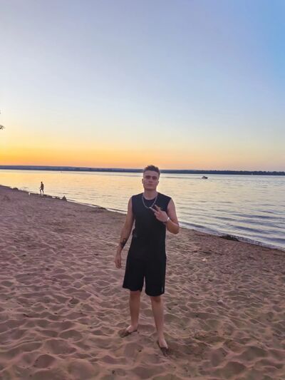  ,   Yaroslav, 20 ,     , c 