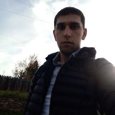  ,   Artur, 25 ,   