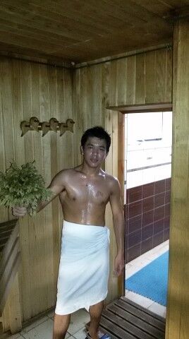  -,   Alisher, 32 ,   ,   , c 