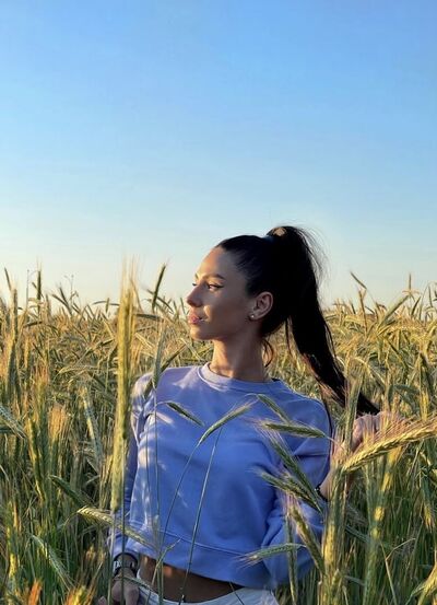  ,   Tanya, 32 ,   ,   
