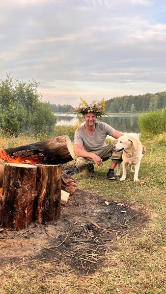  ,   Max, 44 ,   ,   