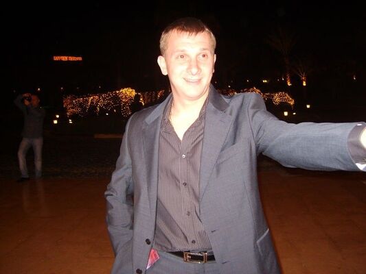  ,   Artem, 42 ,   ,   , c 