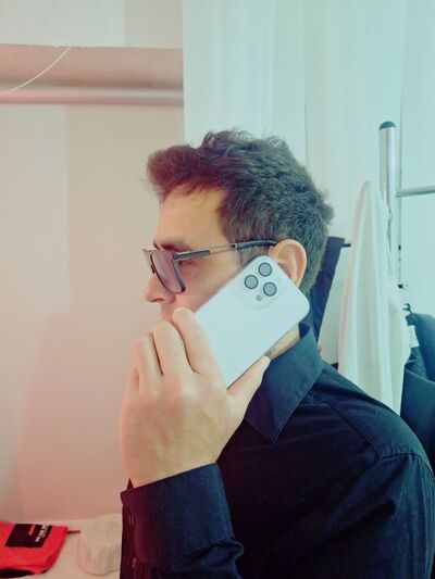  ,   Komilbek, 33 ,   ,   
