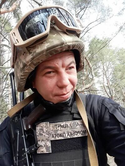  ,   Denis, 40 ,   ,   , c 