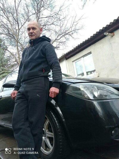 ,   Oleg, 49 ,   ,   