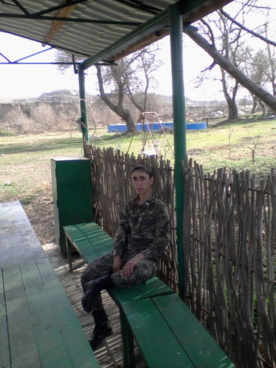  ,   Armen, 31 ,   ,   , c 