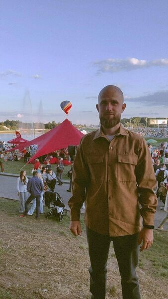  ,   Denis, 30 ,   ,   