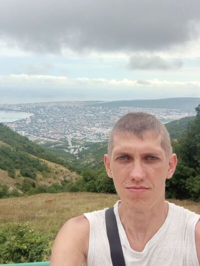  ,   Vladimir, 39 ,   ,   