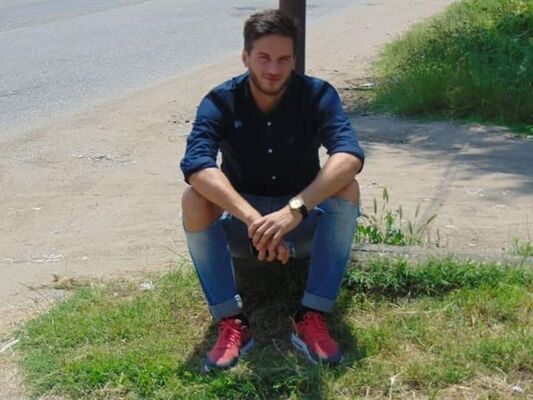  ,   Leo, 33 ,   ,   , c 